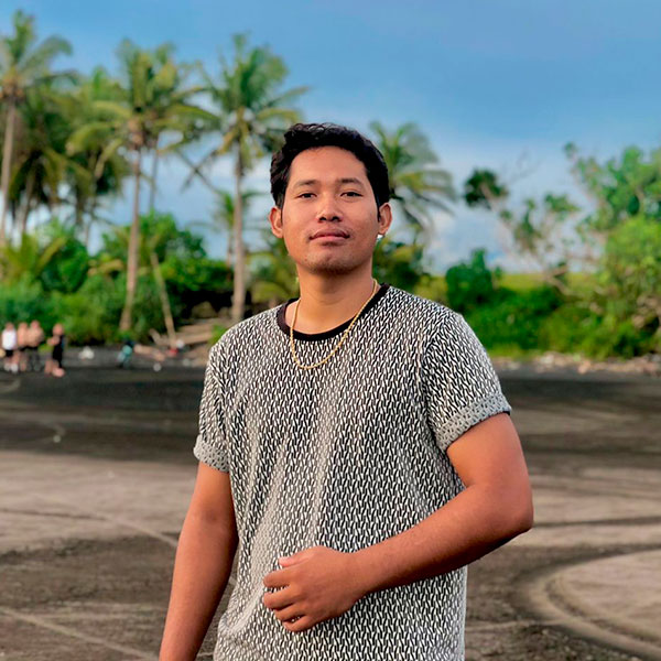 Andi - Local Guide in Bali with Private Car
